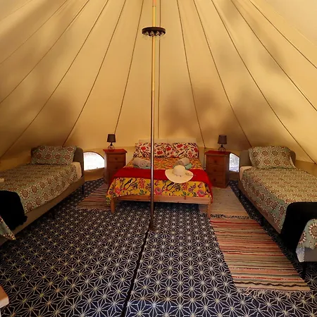 Private Luxurious Glamping With Solar Heated Swimming Pool Tv And Wi-fi * Tábua