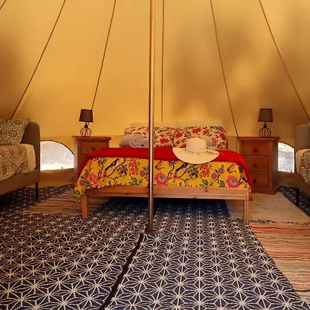 Camping Private Luxurious Glamping With Solar Heated Swimming Pool Tv And Wi-fi *