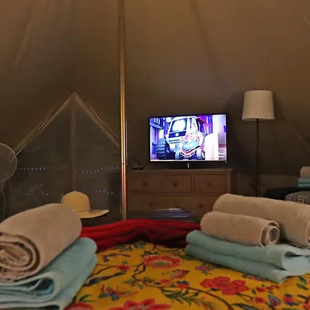 Private Luxurious Glamping With Solar Heated Swimming Pool Tv And Wi-fi Camping Tábua