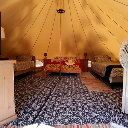 Private Luxurious Glamping With Solar Heated Swimming Pool Tv And Wi-fi Tábua