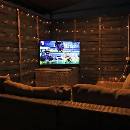 Camping Private Luxurious Glamping With Solar Heated Swimming Pool Tv And Wi-fi Tábua